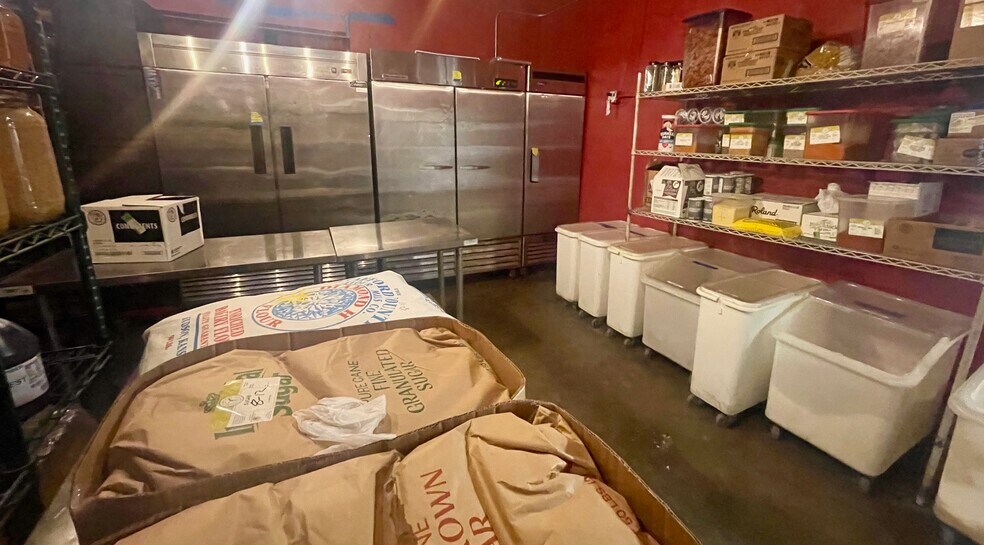 More Photos Of 4323 S Interstate 35, Austin Restaurant For Sale