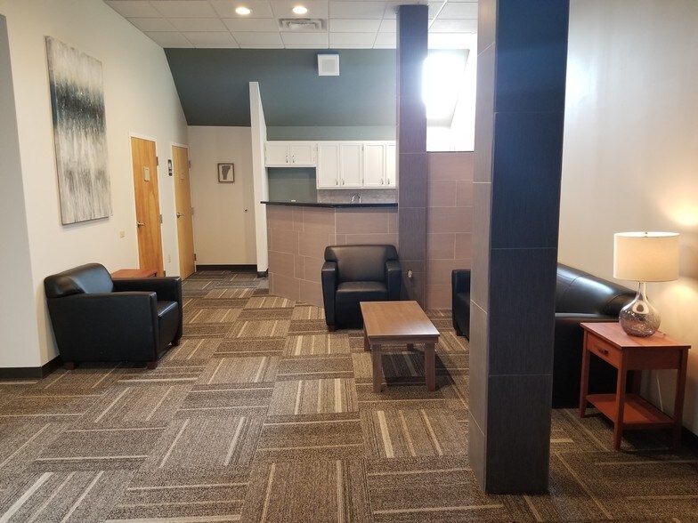 More Photos Of 162 Hegeman Ave, Colchester Medical For Lease