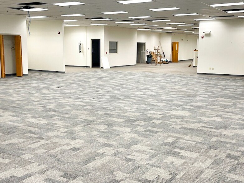 More Photos Of 1620-1680 Lebanon Ave, Belleville Unknown For Lease
