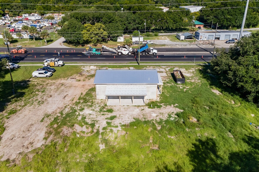More Photos Of 153 S US Highway 1, Oak Hill Auto Repair For Sale