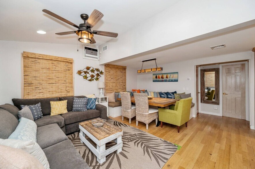 More Photos Of 14 E Landing Rd, Hampton Bays Multifamily For Sale