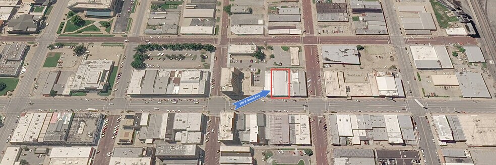 More Photos Of 206-208 E Grand Ave, Ponca City Storefront For Sale