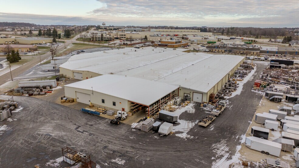 More Photos Of 857 W State St, Hartford Warehouse For Lease