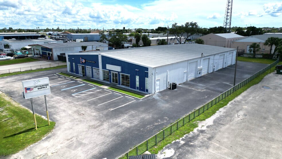 More Photos Of 1129 Tamiami Trl, Port Charlotte Warehouse For Sale