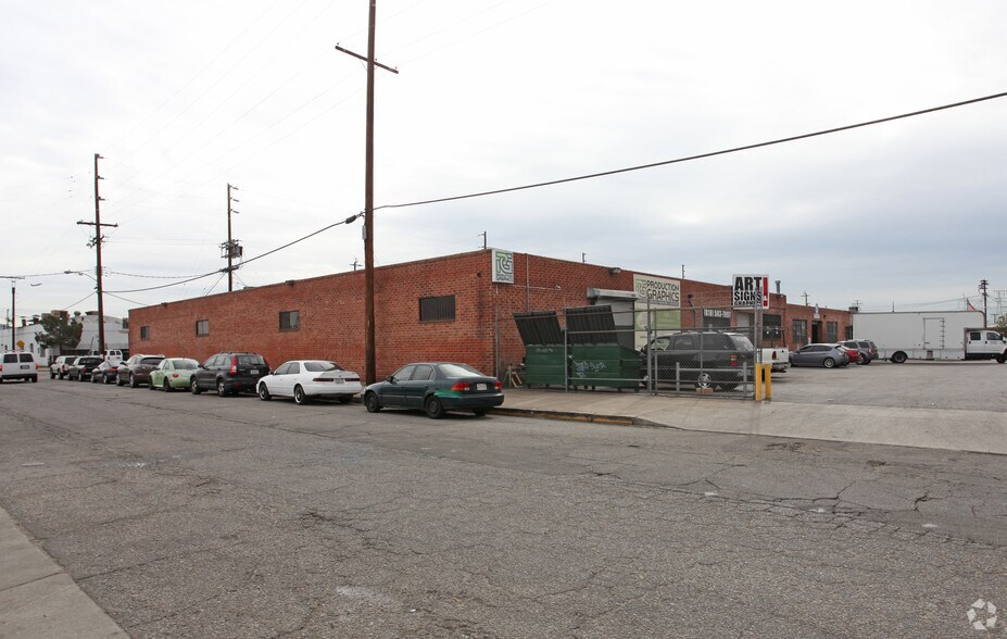 More Photos Of 6921-6945 Farmdale Ave, North Hollywood Warehouse For Lease