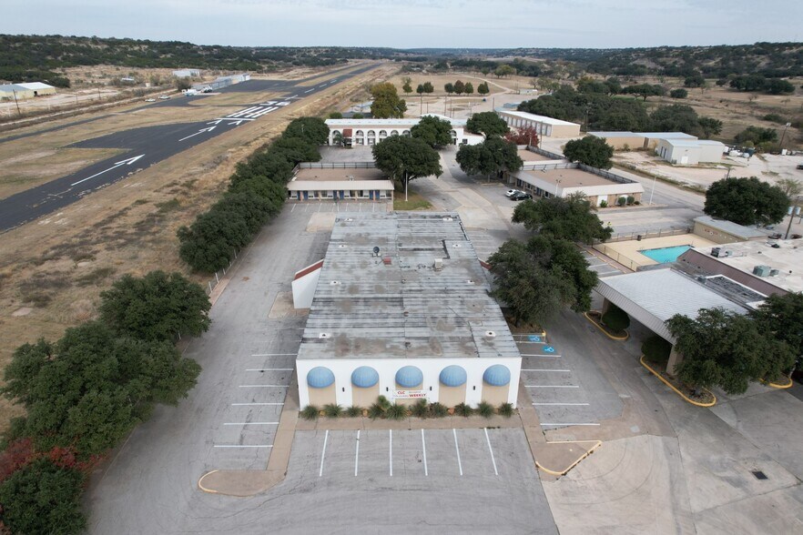 More Photos Of 1312 N Service Rd, Sonora Hotel For Sale