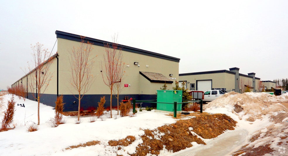 More Photos Of 9903 209 St NW, Edmonton Warehouse For Sale