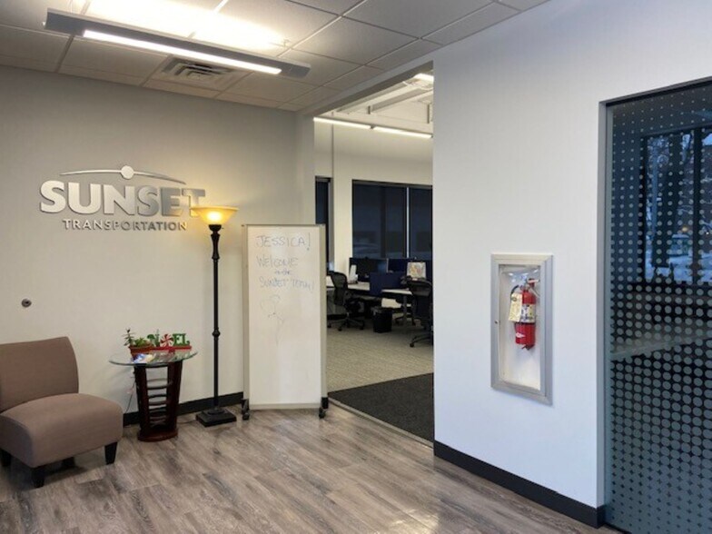 More Photos Of 300 Washington Ave, Grand Haven Office For Sale