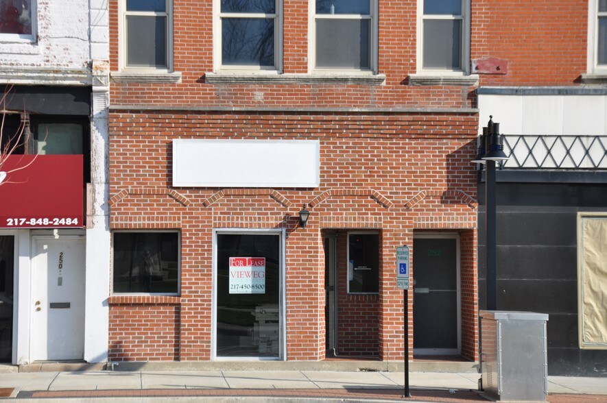 Primary Photo Of 252 N Park St, Decatur General Retail For Lease
