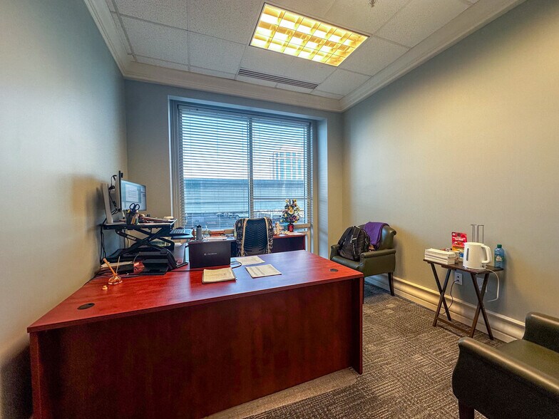 More Photos Of 100 Church St SW, Huntsville Office Residential For Lease