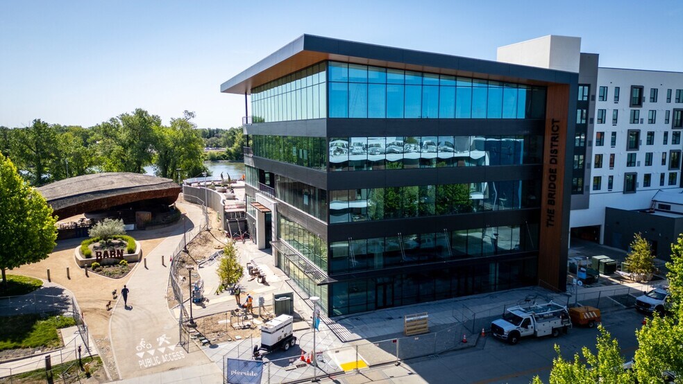 More Photos Of 995 Riverfront st, West Sacramento General Retail For Lease