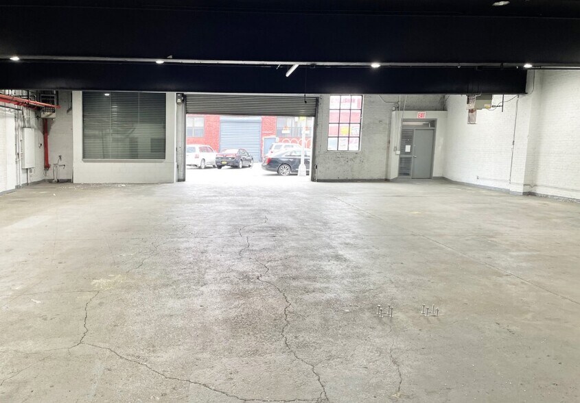 More Photos Of 4330 36th St, Long Island City Industrial For Lease