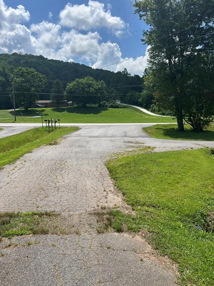 More Photos Of 2936 Hwy 175, Hayesville Specialty For Sale