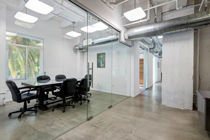 More Photos Of 6253 Hollywood Blvd, Los Angeles Loft Creative Space For Sale