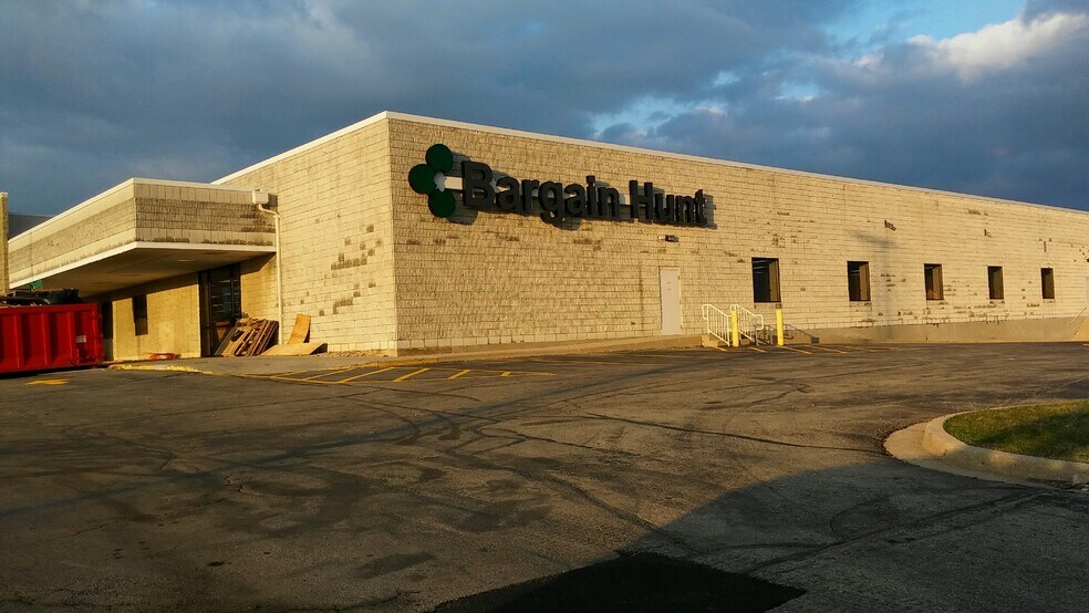 More Photos Of 8336 Springboro Pike, Miamisburg General Retail For Lease