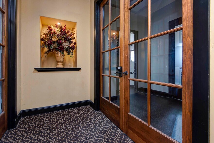More Photos Of 1531 E Bradford Pky, Springfield Medical For Lease