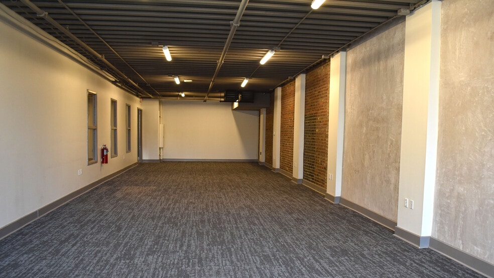 More Photos Of 112 W 7th St, Columbia Office For Lease