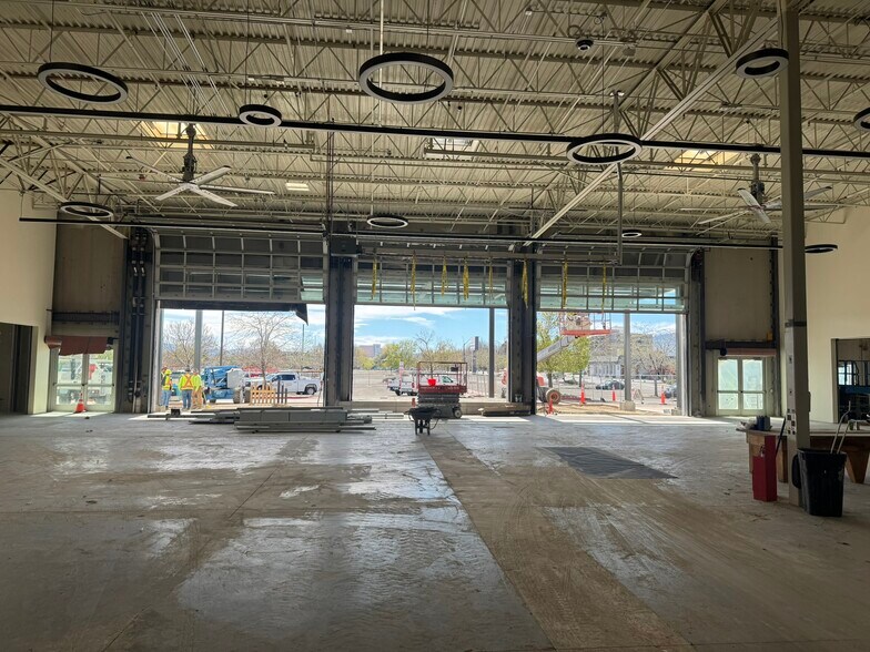 More Photos Of 2450 Oddie Blvd, Sparks Storefront Retail Office For Lease