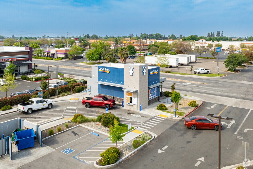 More Photos Of 1174 W Henderson Ave, Porterville Storefront For Sale