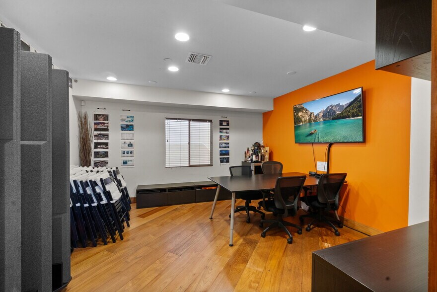 More Photos Of 1218-1224 Prospect St, La Jolla Office For Lease