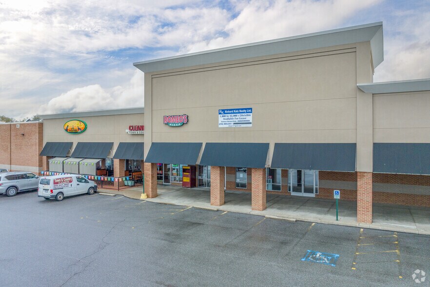 More Photos Of 8535 Tanglewood Sq, Chagrin Falls Unknown For Lease