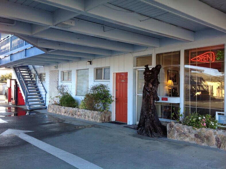 More Photos Of 353 L St, Crescent City Hotel For Sale