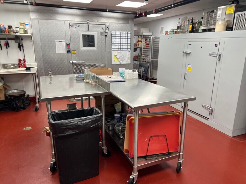 More Photos Of 28 Market St, Warren Theater Concert Hall For Lease