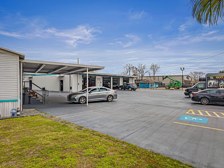 More Photos Of 2801 Shaver St, Pasadena Auto Repair For Sale