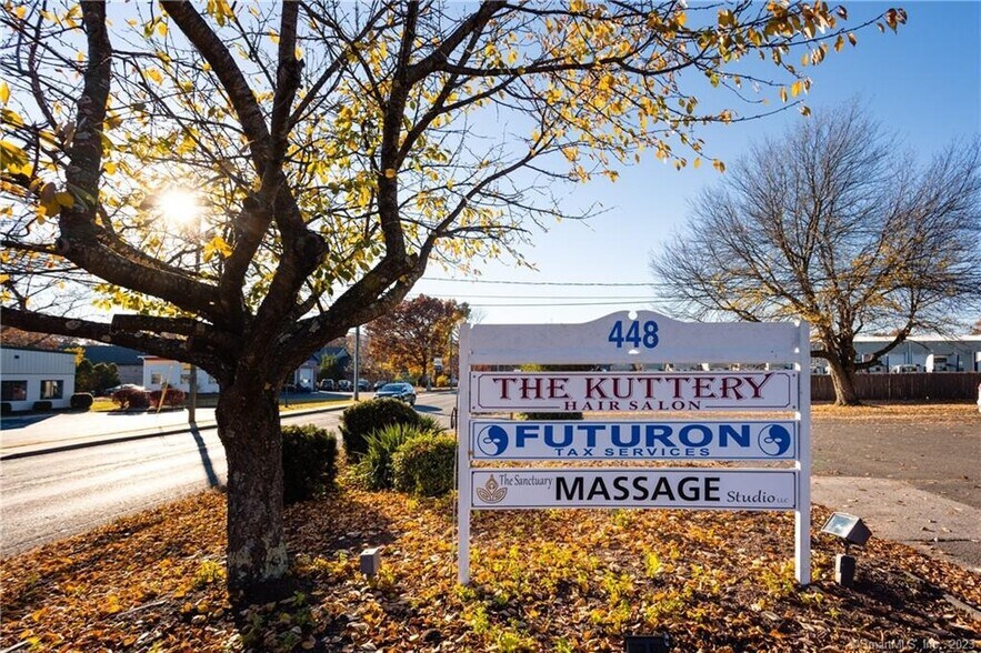 More Photos Of 448 Spring St, Windsor Locks Freestanding For Lease