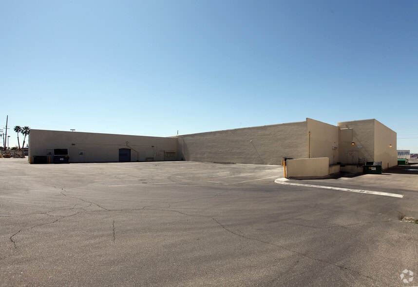 More Photos Of 418 W Valencia Rd, Tucson Unknown For Lease