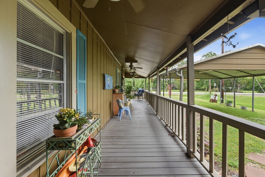More Photos Of 9282 State Highway 75 S, New Waverly Freestanding For Sale