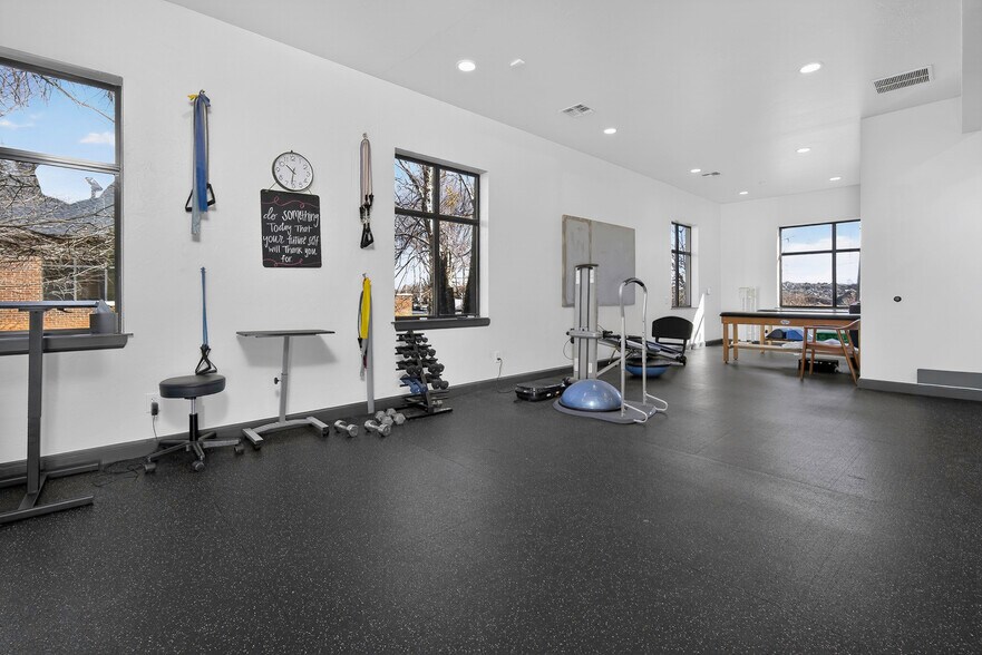 More Photos Of 9433 N Kelley Ave, Oklahoma City Office For Sale