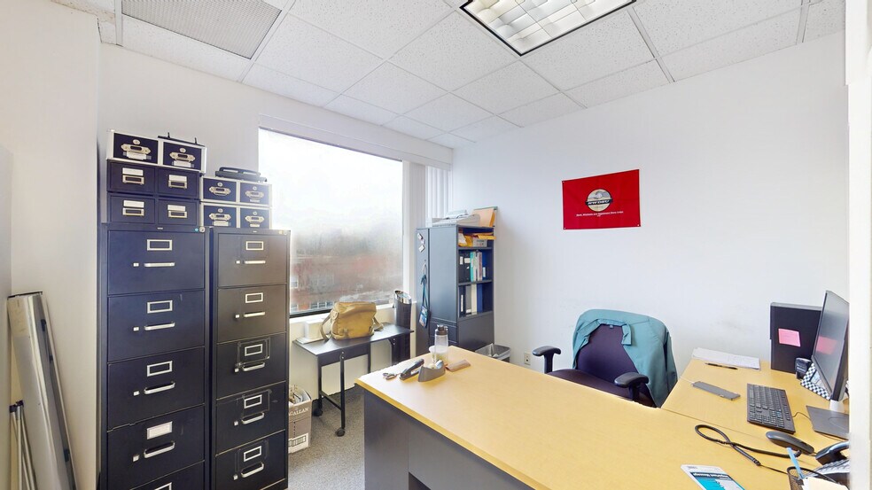 More Photos Of 31-21 31st St, Long Island City Office For Lease