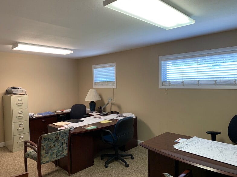 More Photos Of 256 Hospital St, Mocksville Medical For Lease