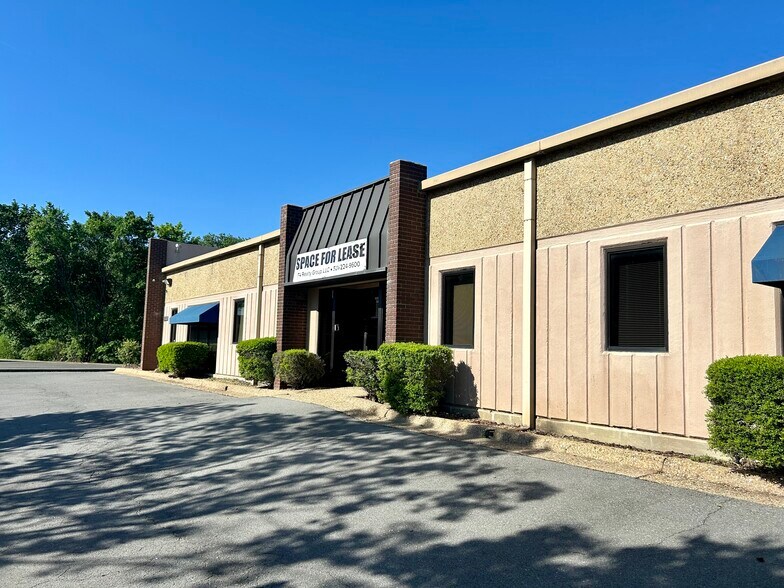 More Photos Of 1300 Westpark Dr, Little Rock General Retail For Sale