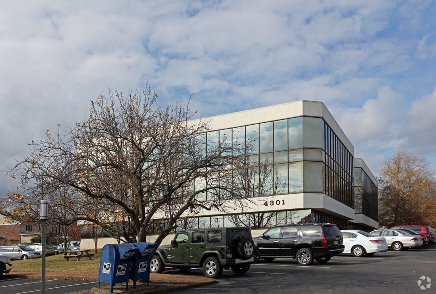 Primary Photo Of 4301 Hillsboro Rd, Nashville Office For Lease