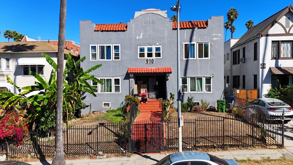More Photos Of 910 S Mariposa Ave, Los Angeles Apartments For Sale