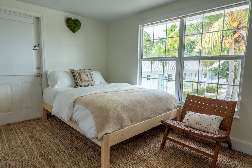More Photos Of 2502 Tamarind Dr, Hutchinson Island Hotel For Sale