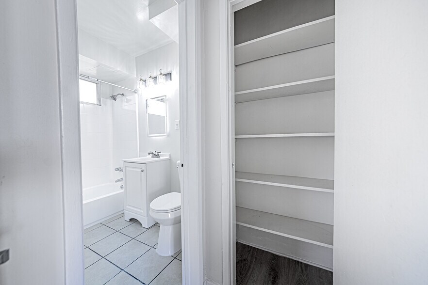 More Photos Of 1475 Venice Blvd, Los Angeles Apartments For Sale