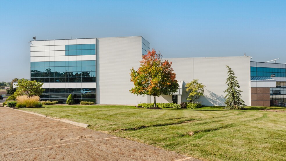 More Photos Of 5995 Mayfair Rd, North Canton Industrial For Lease