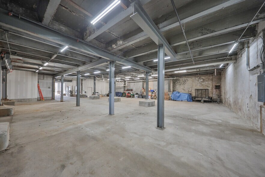 More Photos Of 16 W Goepp St, Bethlehem Light Distribution For Lease