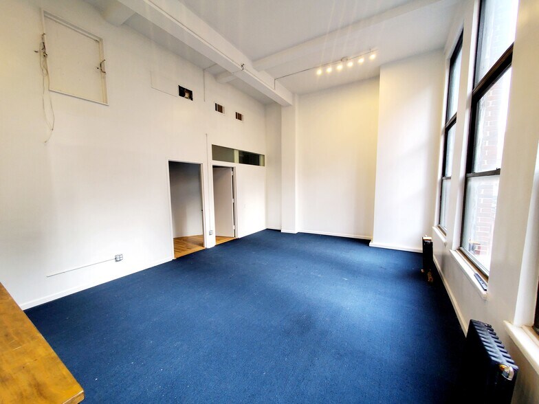 More Photos Of 13 E 37th St, New York Office Residential For Sale