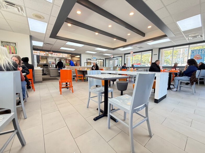 More Photos Of 6129 Mobile Hwy, Pensacola Fast Food For Sale
