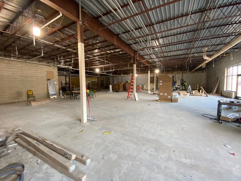 More Photos Of 101 S Main St, Le Sueur Storefront For Lease