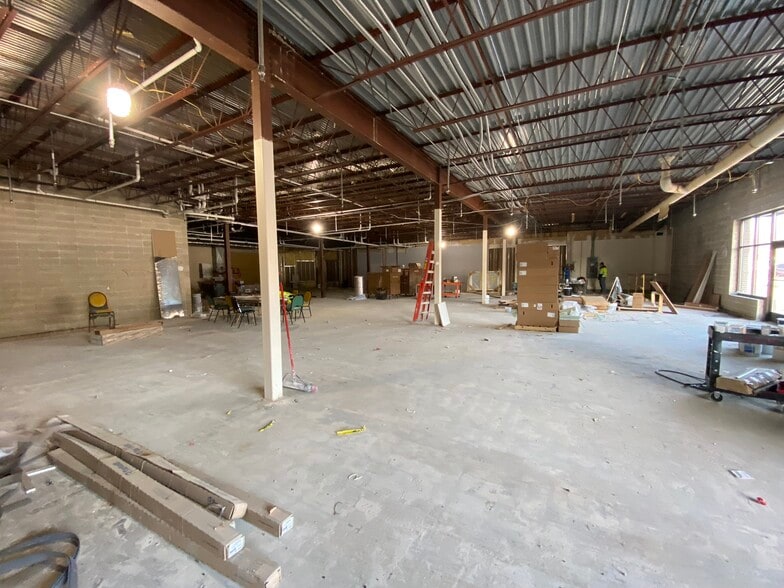 More Photos Of 101 S Main St, Le Sueur Storefront For Lease