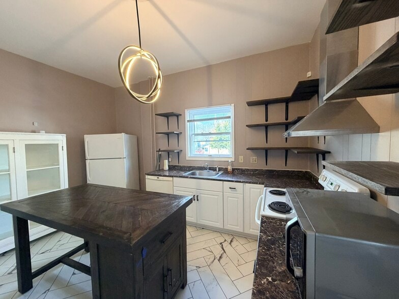 More Photos Of 228 E Washington St, Hagerstown Office Residential For Sale