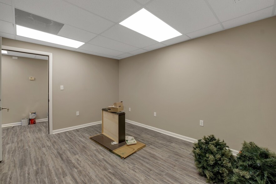 More Photos Of 1754-1762 Thomasville Rd, Tallahassee Office For Lease