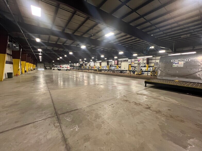 More Photos Of 3017 W 17th St, Erie Warehouse For Sale