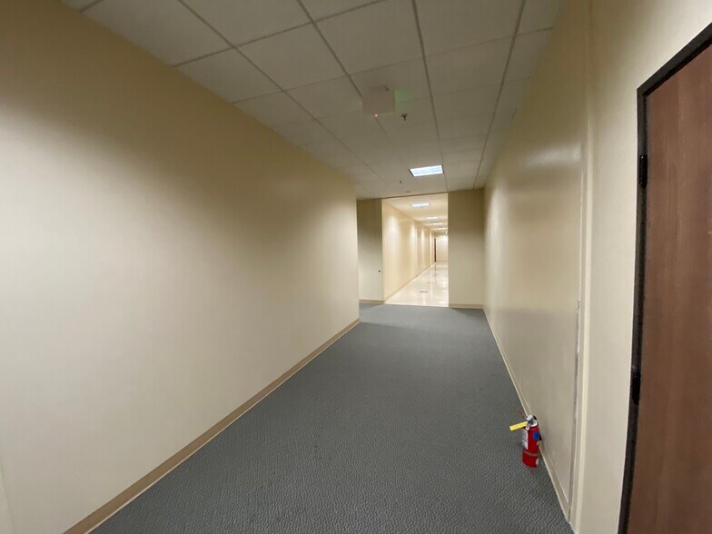 More Photos Of 18705 Madrone Pky, Morgan Hill Research And Development For Lease