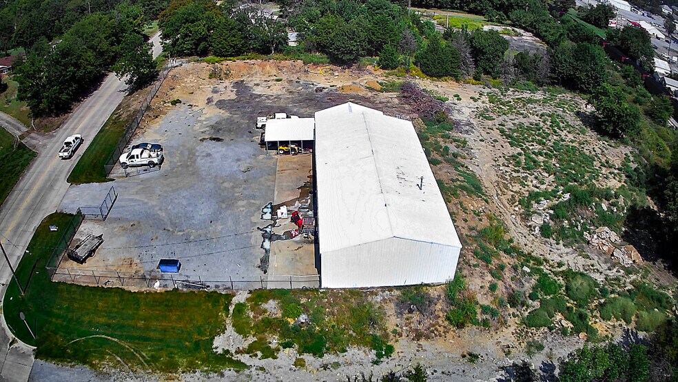 More Photos Of 810 N A St, Mcalester Warehouse For Sale